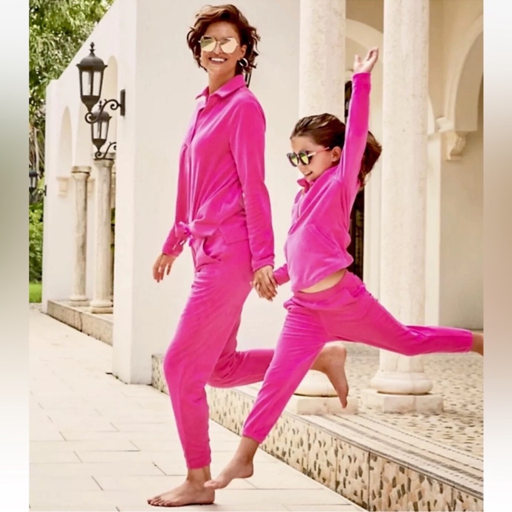 Lilly Pulitzer Velour Set Size Large - Picture 11 of 11